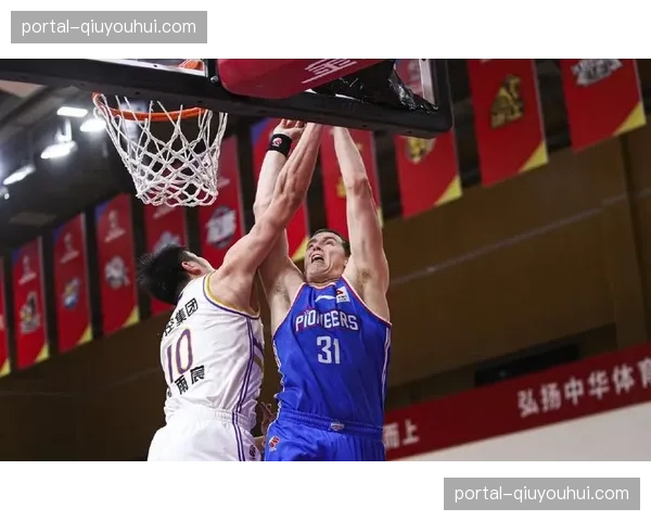 天津先行者六人轮换拼满全场 大卫詹姆斯独木难支